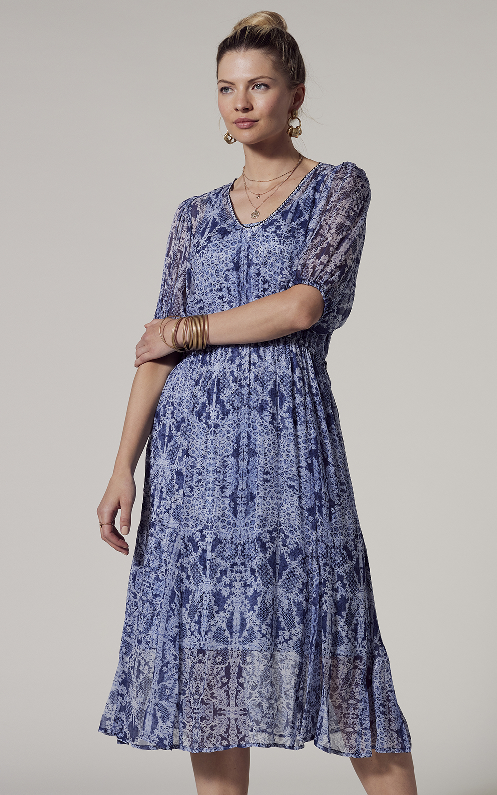 Arezzo Midi Dress product photo.