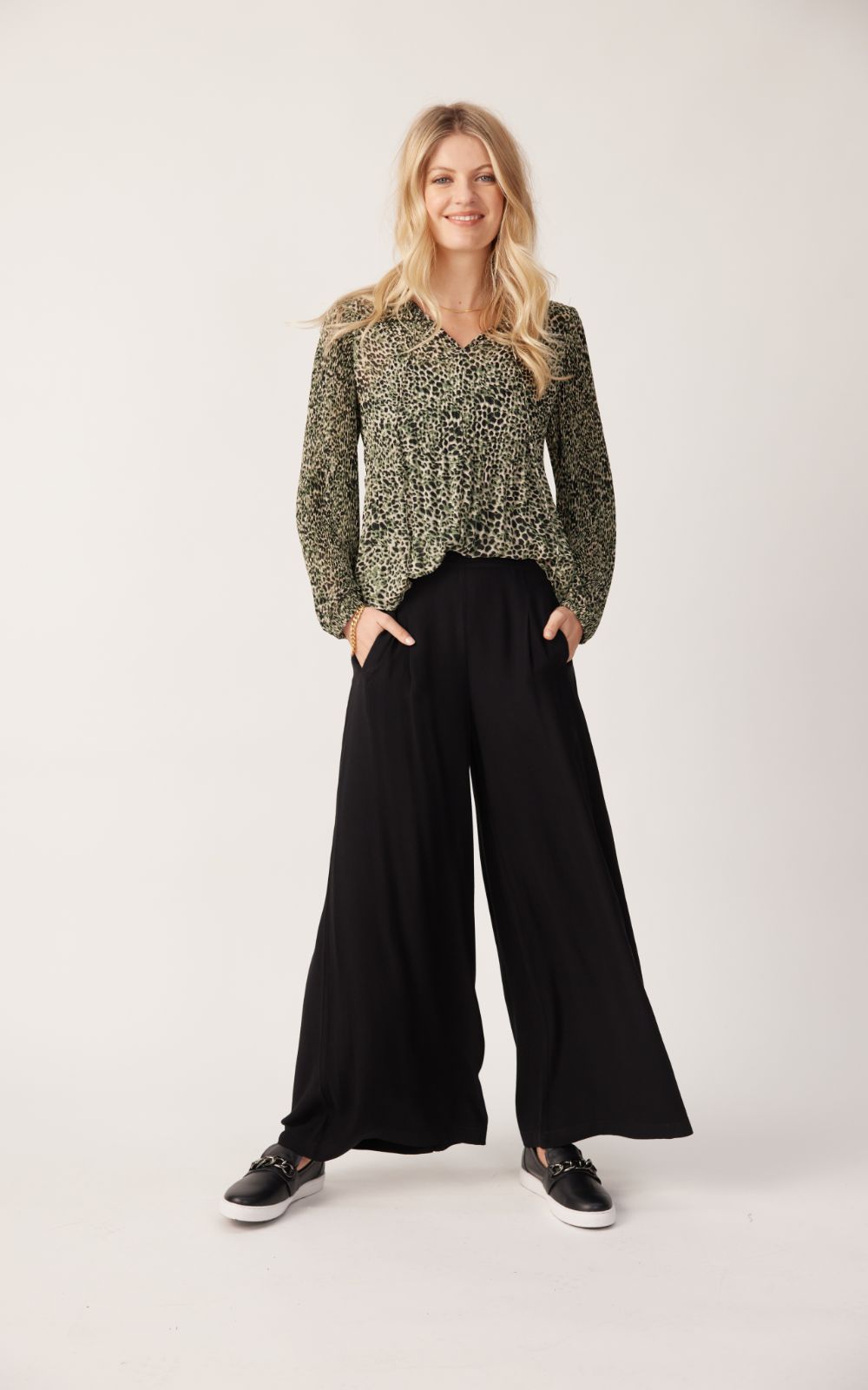 Betsey Pants product photo.