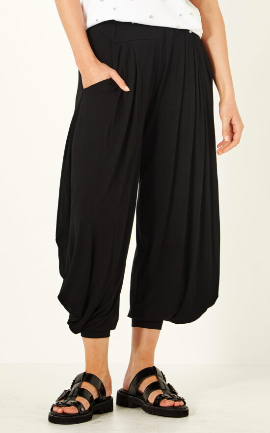 Lenka Pant product photo.