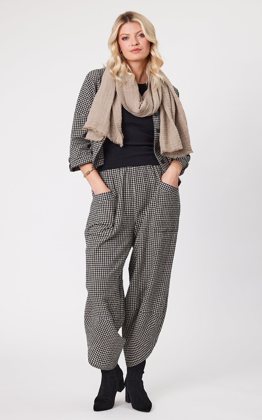 Lenore Pant product photo.