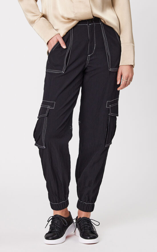 Dee Pant  product photo.