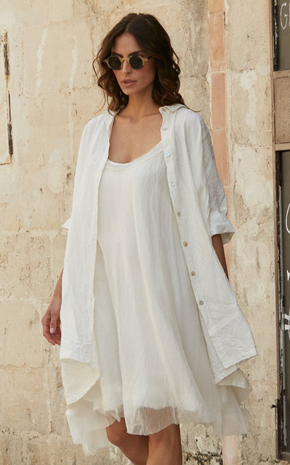 Lucia Shirt In Linen product photo.