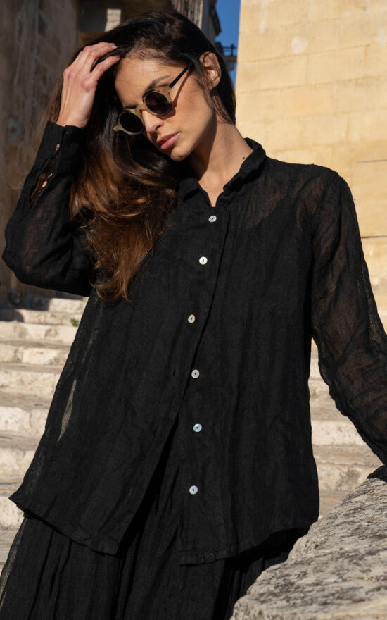 Maeve Shirt In Gauze Linen product photo.