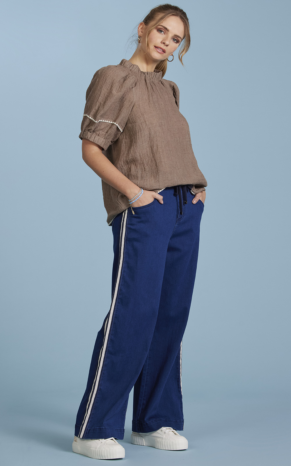 Parlour Pant product photo.