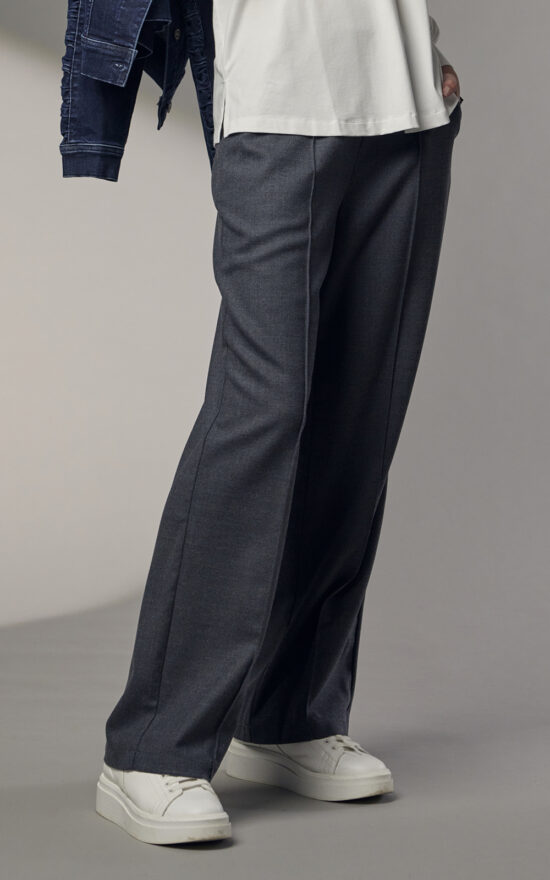 Posh Pant product photo.