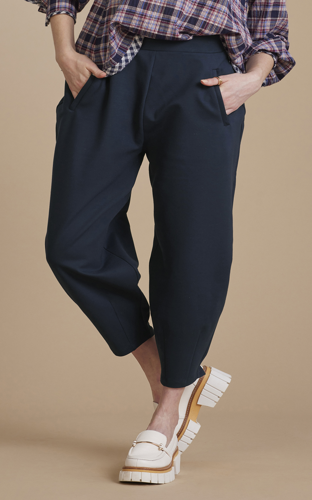 On Ponte Tulip Pant product photo.