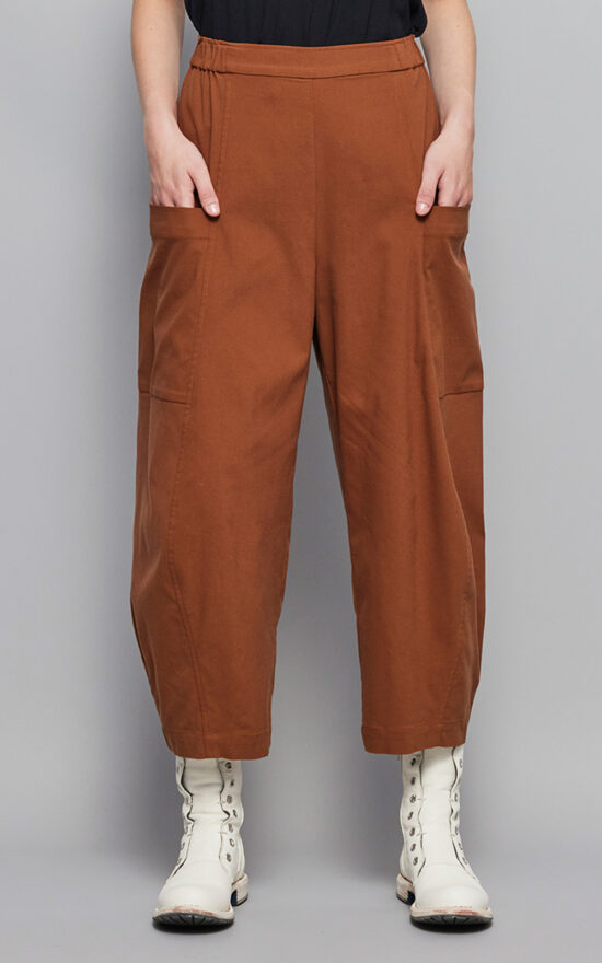 Crescent Contour Pant product photo.