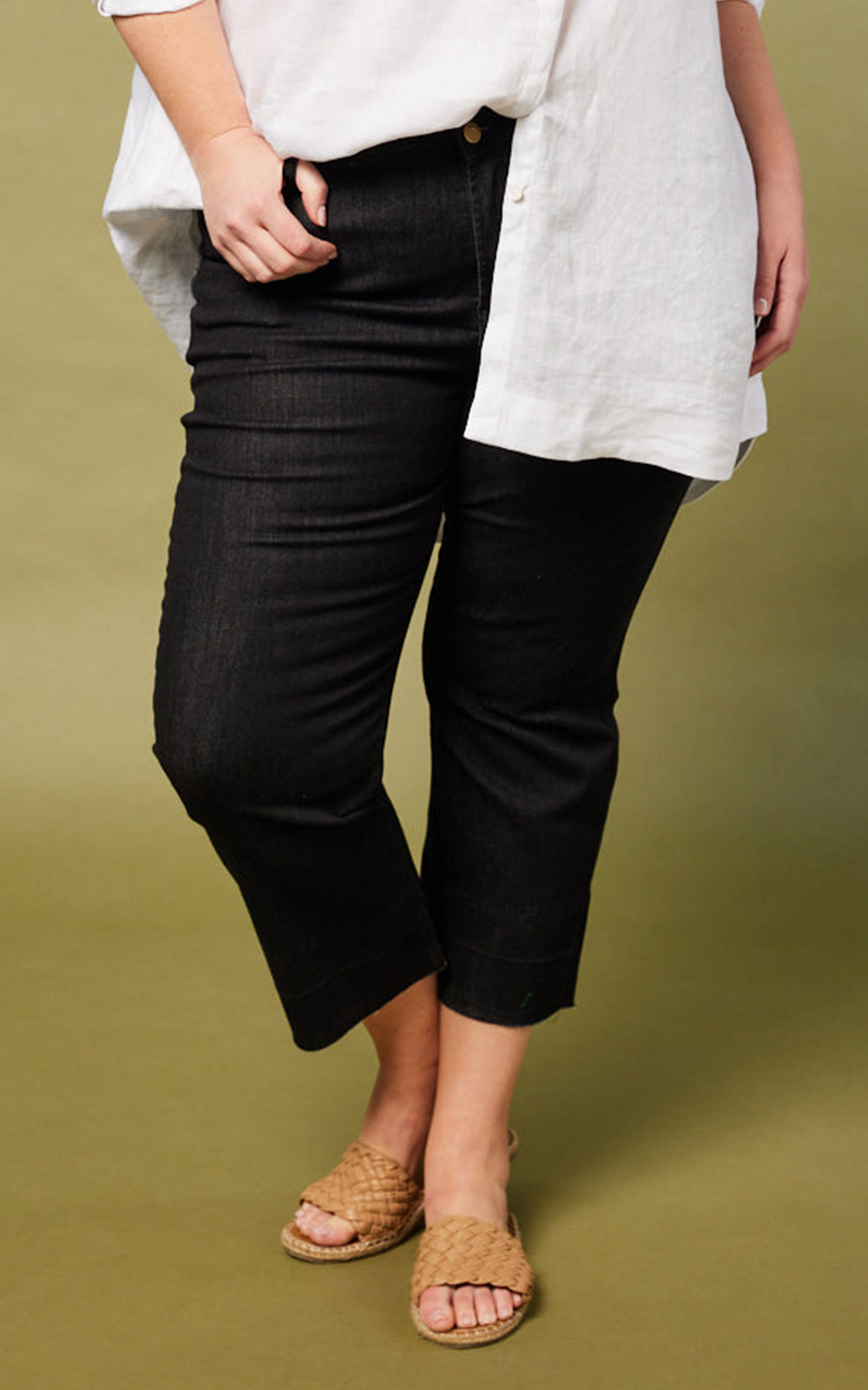 Cropped Straight Leg Jean - Frayed Hem product photo.