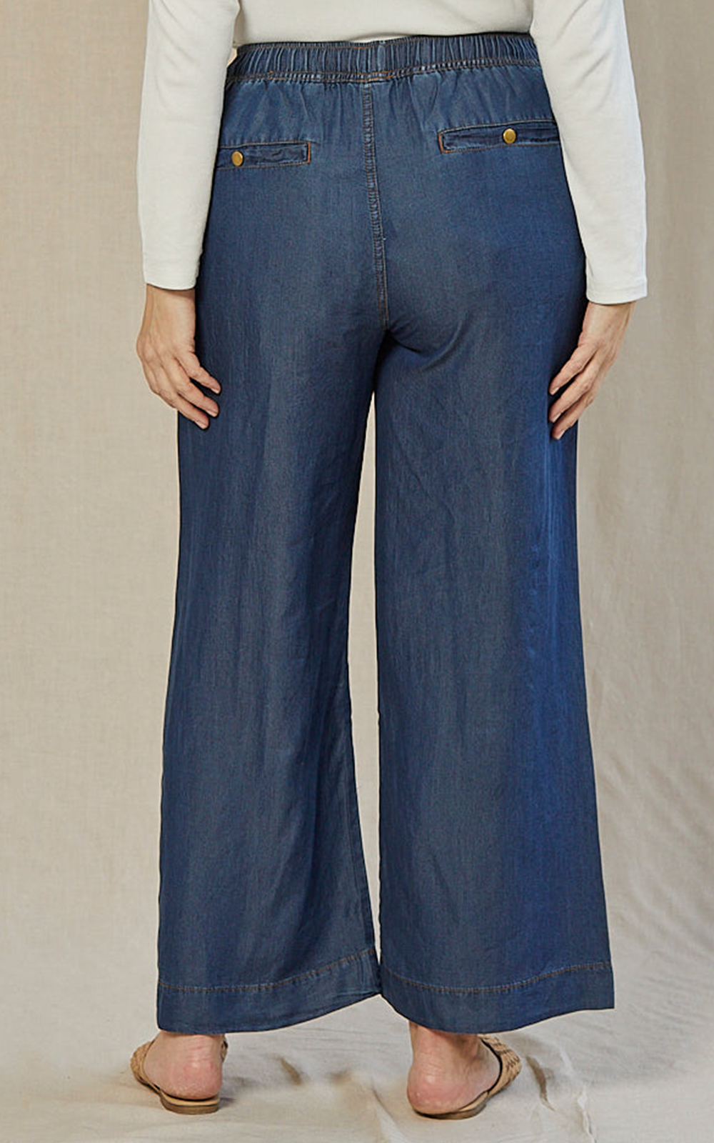 Relaxed Tencel Pant product photo.