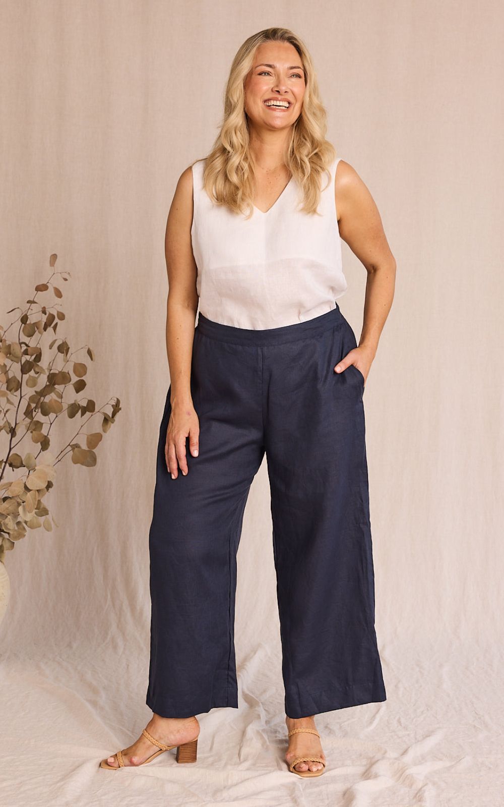 Camille Wide Leg Pant In Linen product photo.