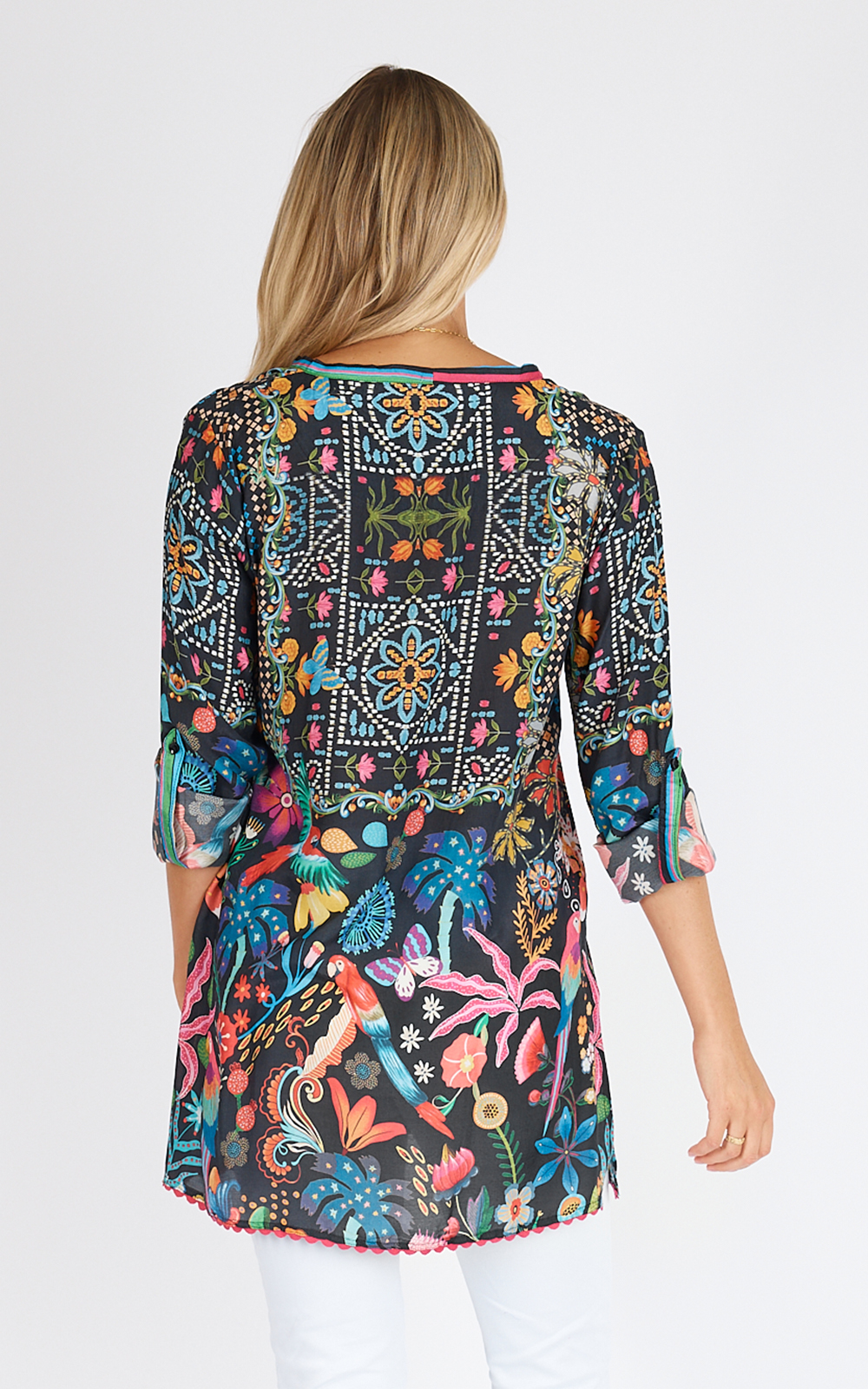 Senorita Tunic product photo.