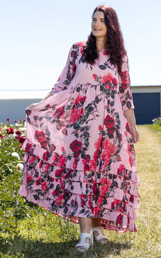 Borderline Dress Rose product photo.