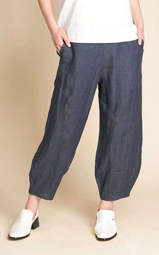 Perfect Curve Pant product photo.