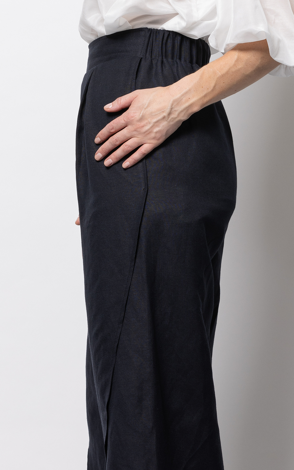 Romy Pant product photo.