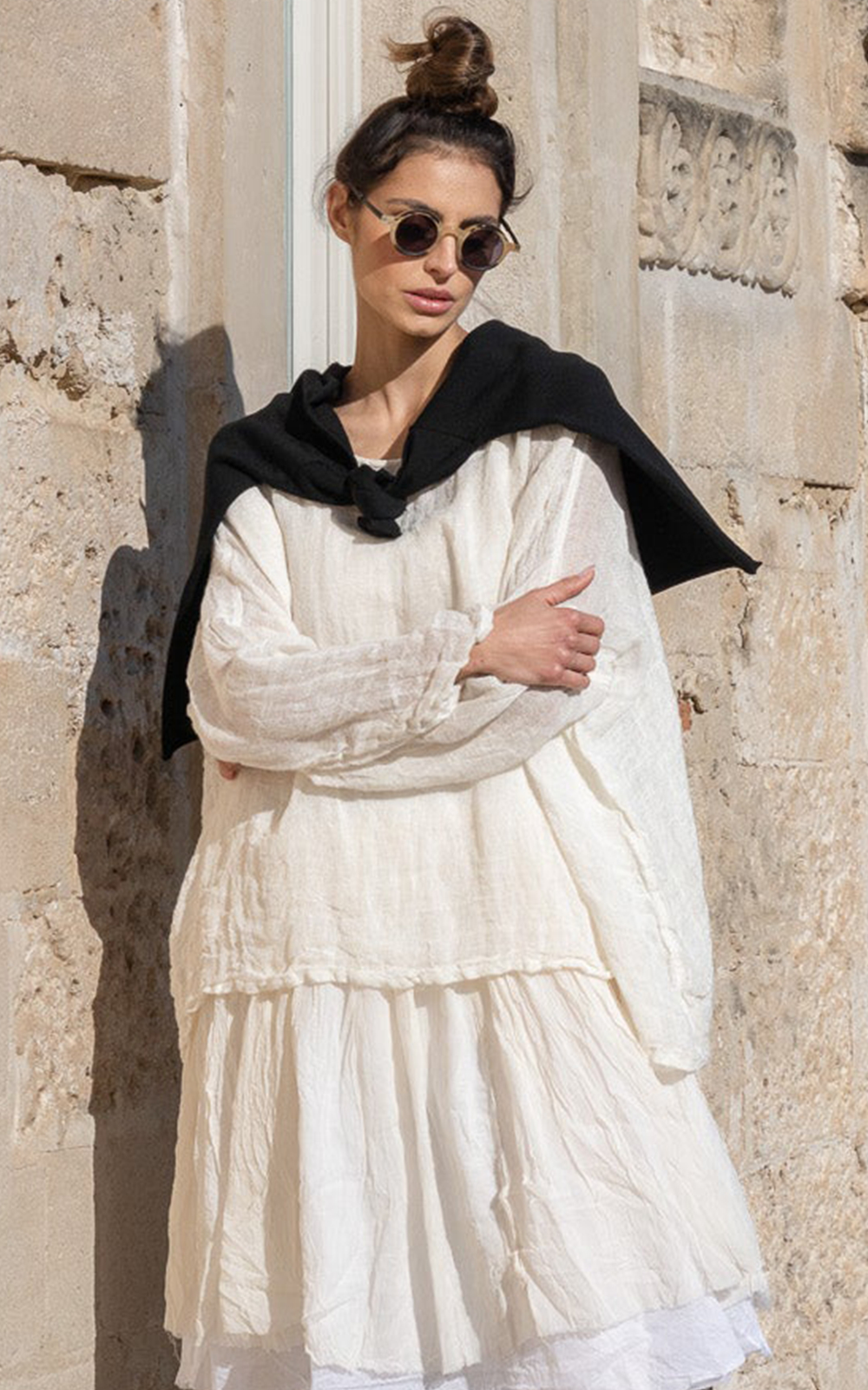 St Barts Top In Linen Gauze product photo.