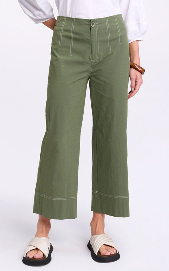 3/4 Wide Leg Pant product photo.