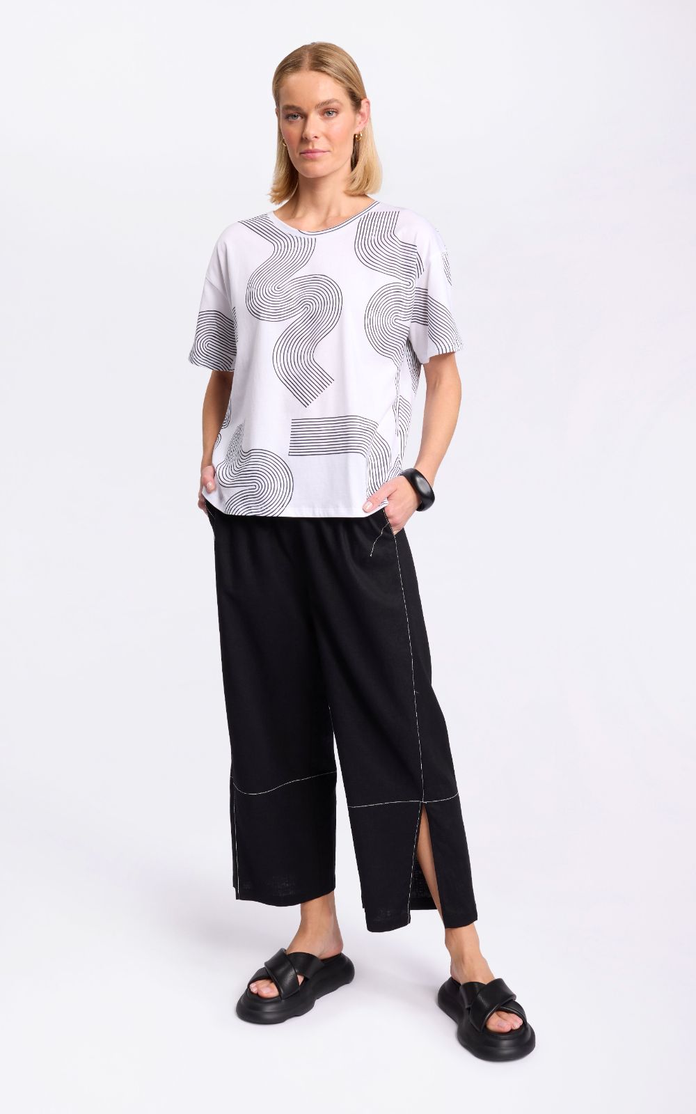 3/4 Split Hem Pant product photo.