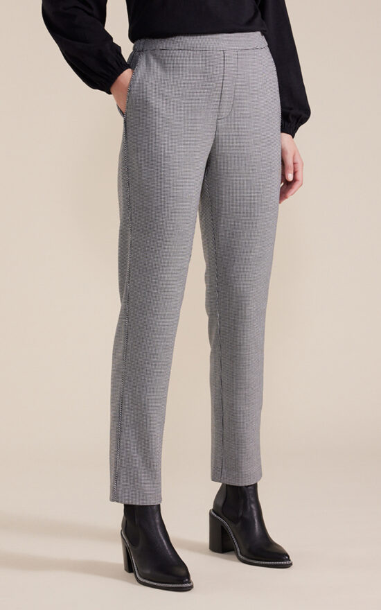 7/8 Cigarette Leg Pant product photo.