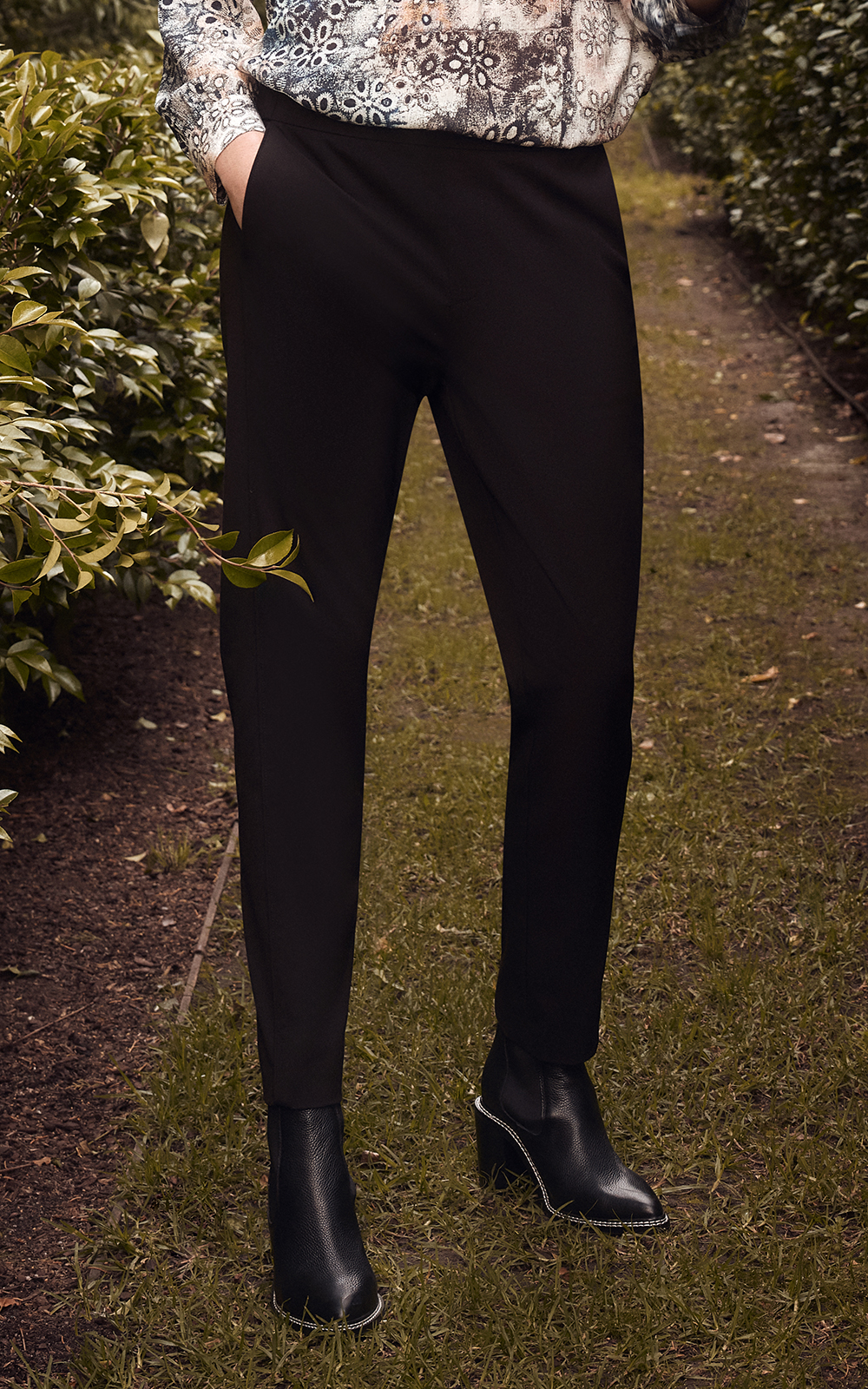 F/L Tuxedo Pant product photo.